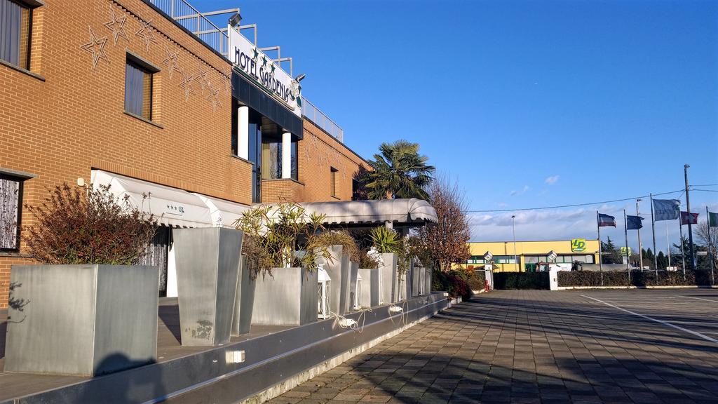 Hotel Gardenia Cermenate Zewnętrze zdjęcie