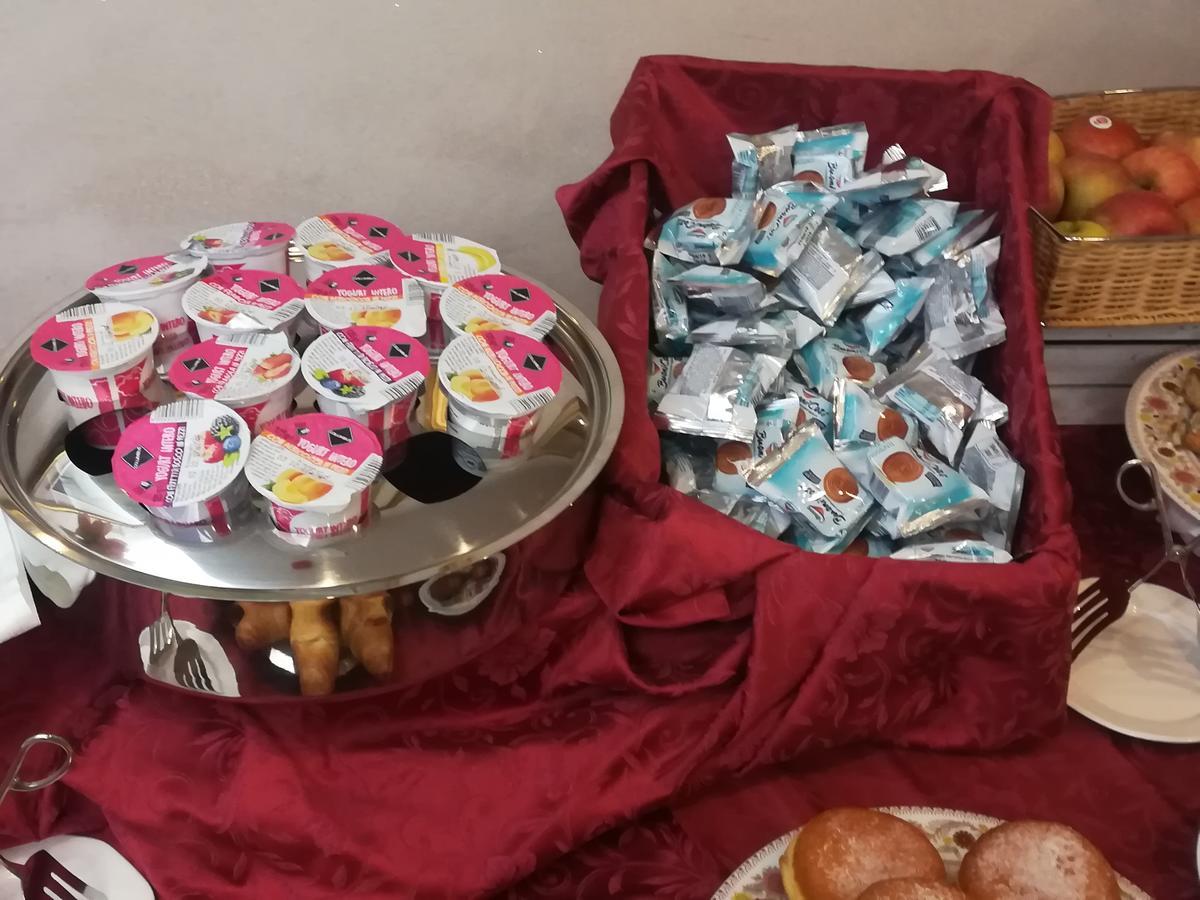 Hotel Gardenia Cermenate Zewnętrze zdjęcie