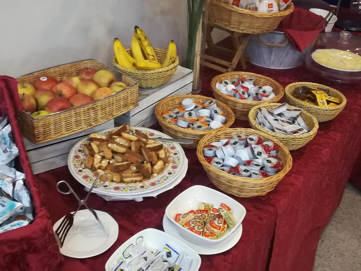 Hotel Gardenia Cermenate Zewnętrze zdjęcie