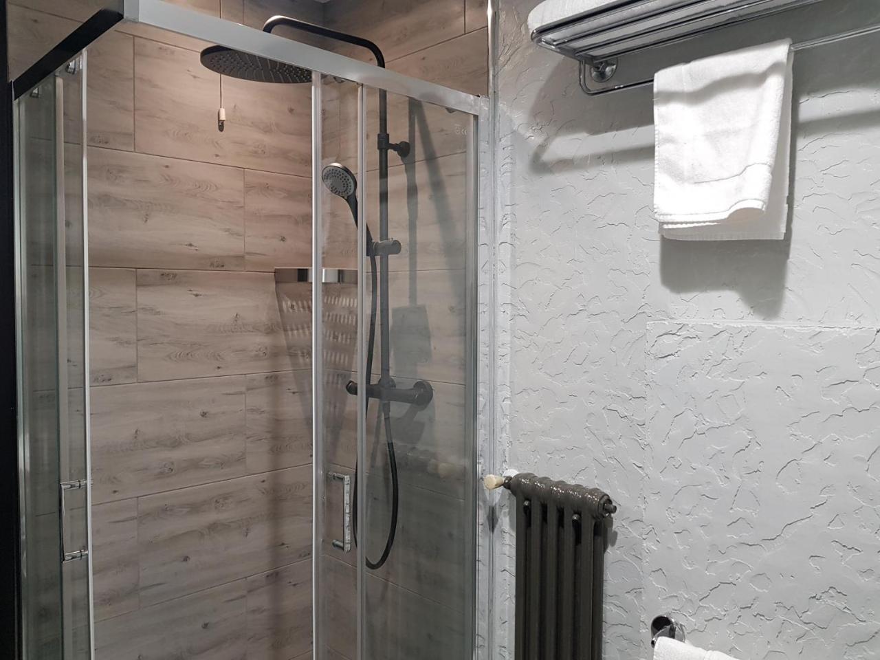Hotel Gardenia Cermenate Zewnętrze zdjęcie